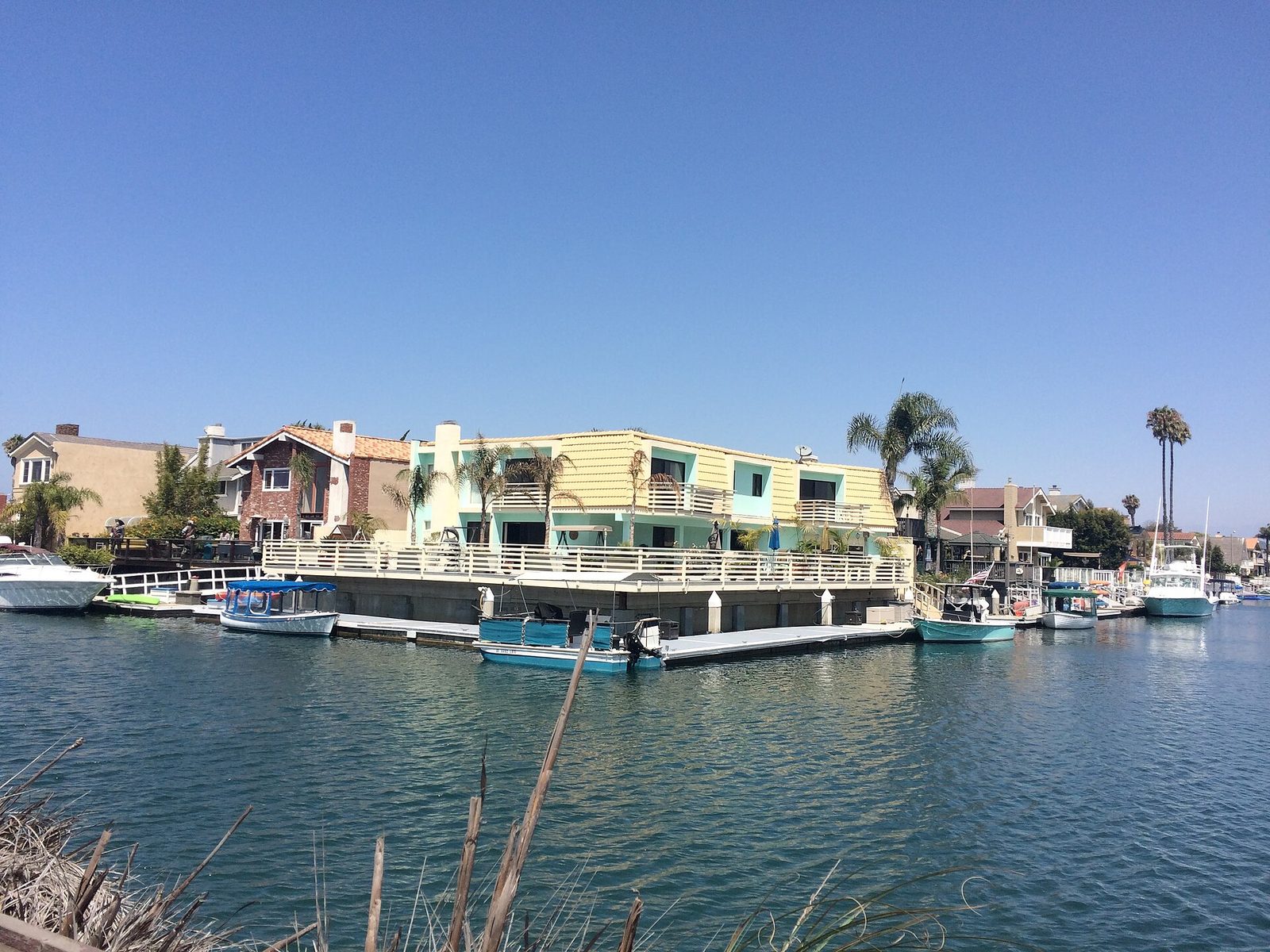 Oxbard Oxnard vs Santa Barbara - City Comparison for Relocation | CityMatch.ai